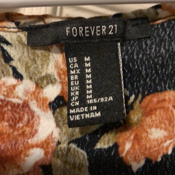 Tops - Picture 2 of 2